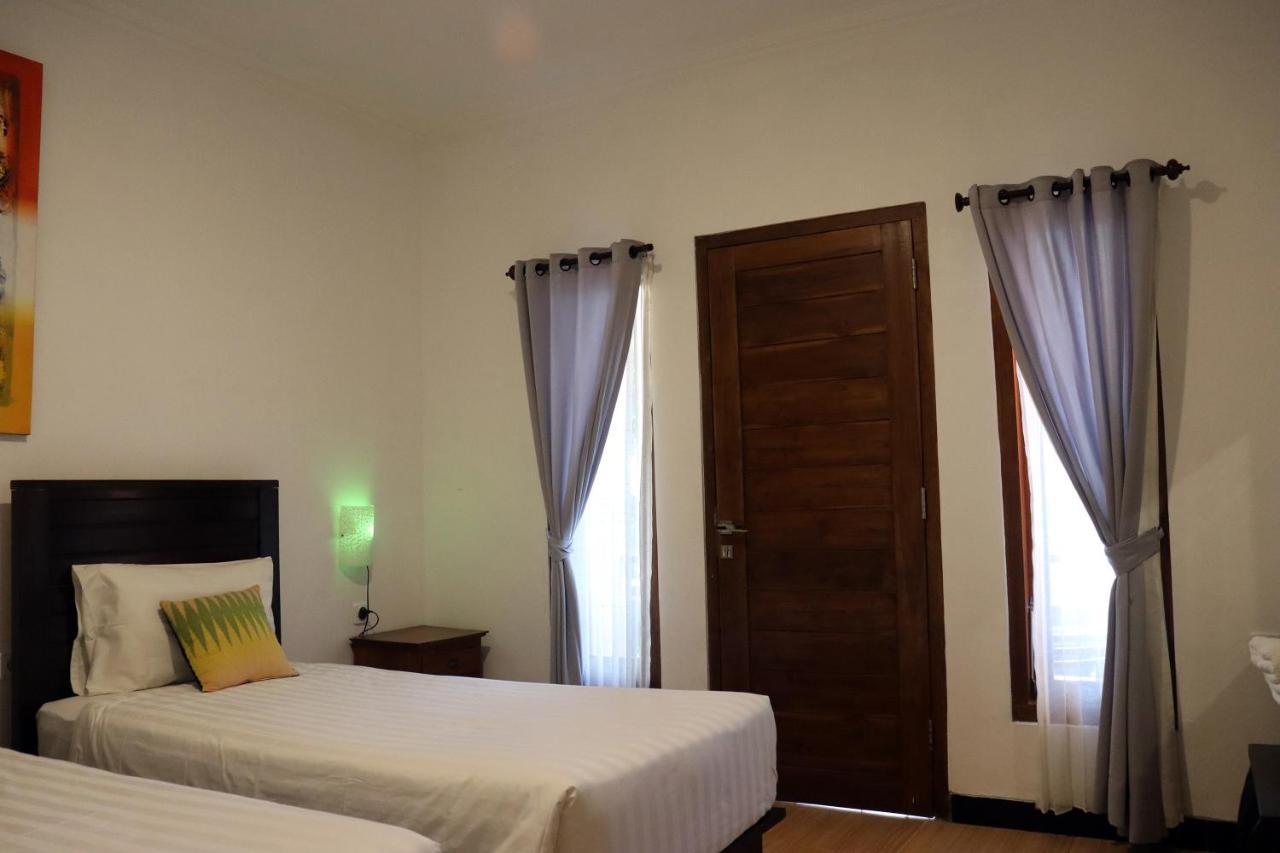 Hotel Sunny Point Penida Ped Esterno foto